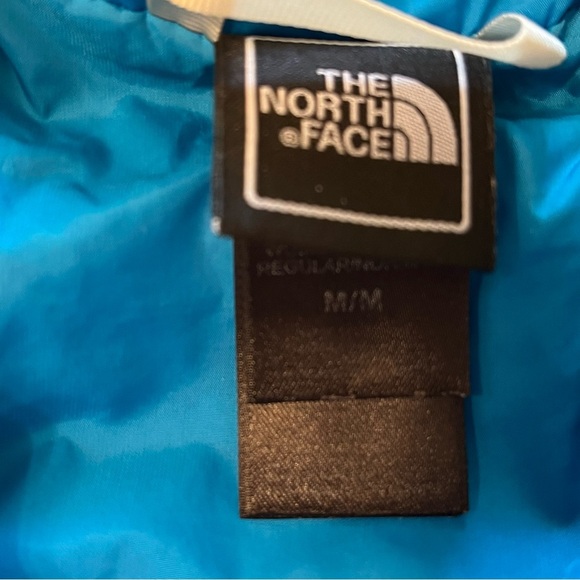 The North Face Blue Puffer Jacket Women's Size Medium - Picture 12 of 12